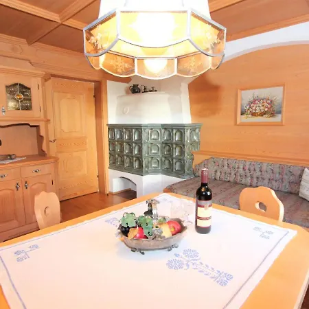 Semesterbostad Sonnblick By Interhome Uderns