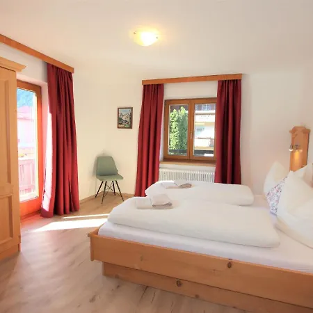 Sonnblick By Interhome Uderns